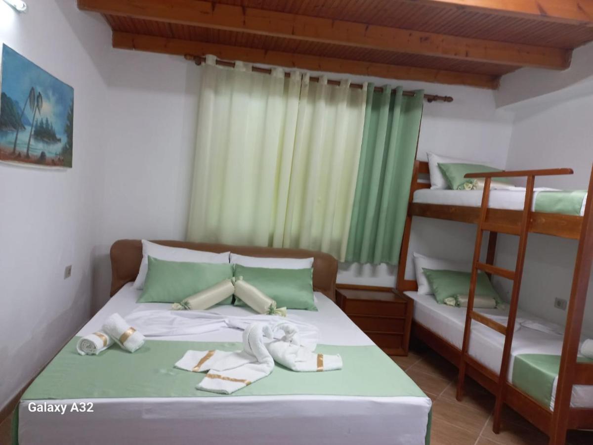 Green Oasis Holiday Home Vlorë Esterno foto