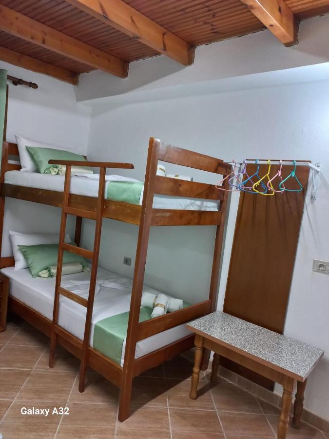 Green Oasis Holiday Home Vlorë Esterno foto